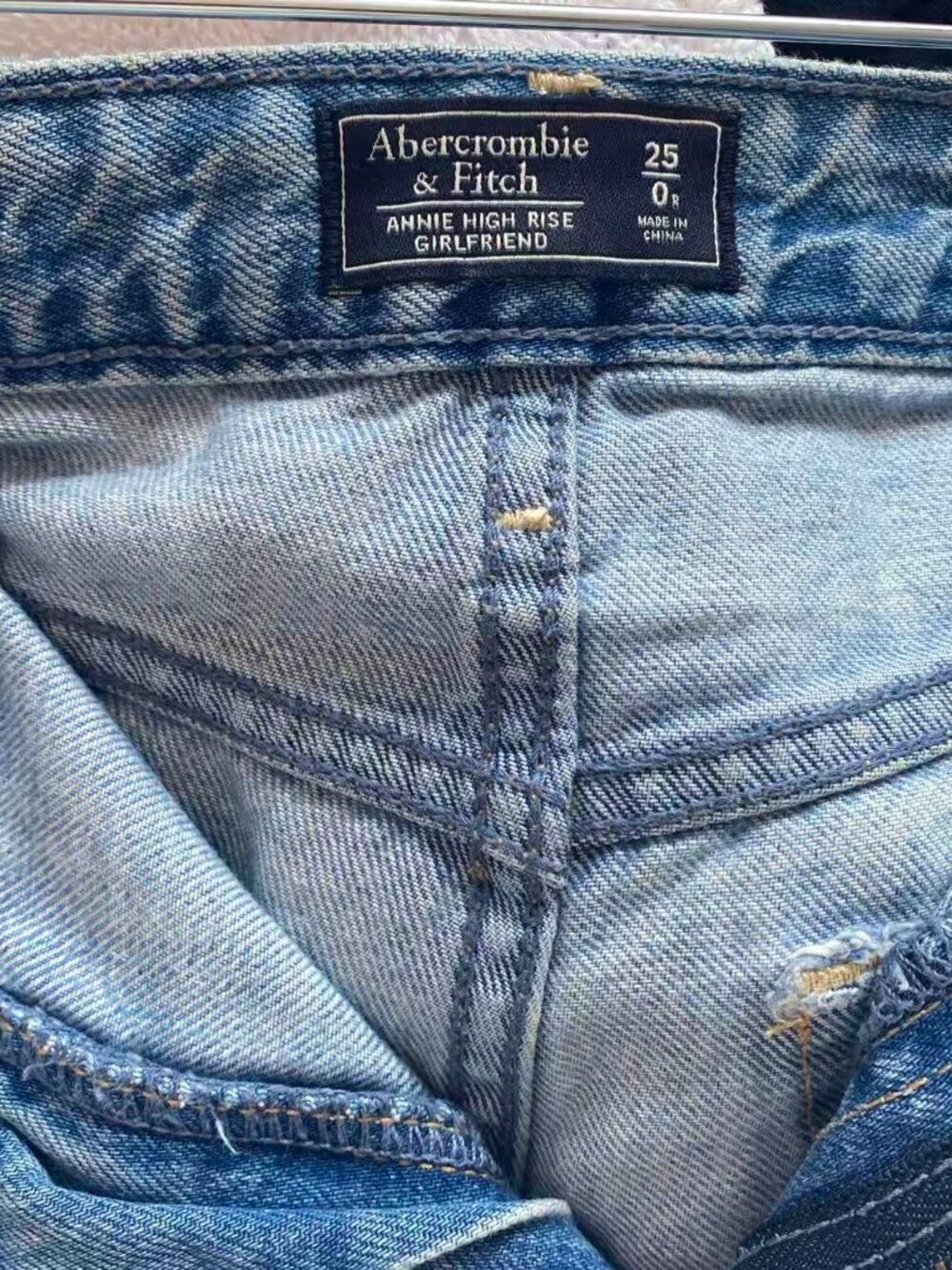 Abercrombie & Fitch Floral Embroidered Girlfriend Jeans - Picture 3 of 3